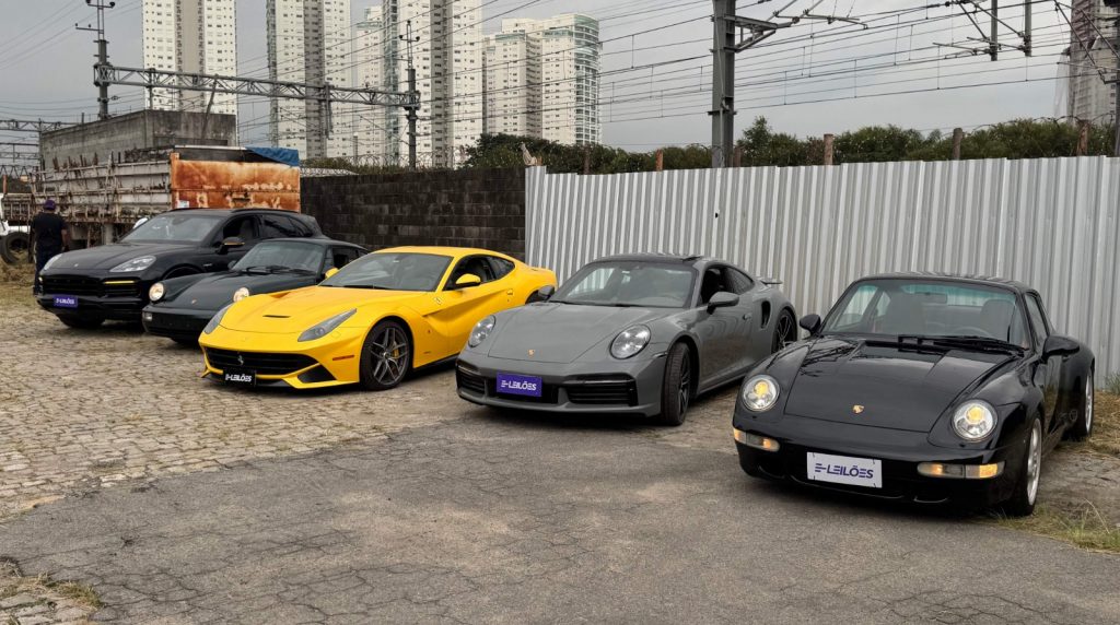Leilão de Carros de Luxo