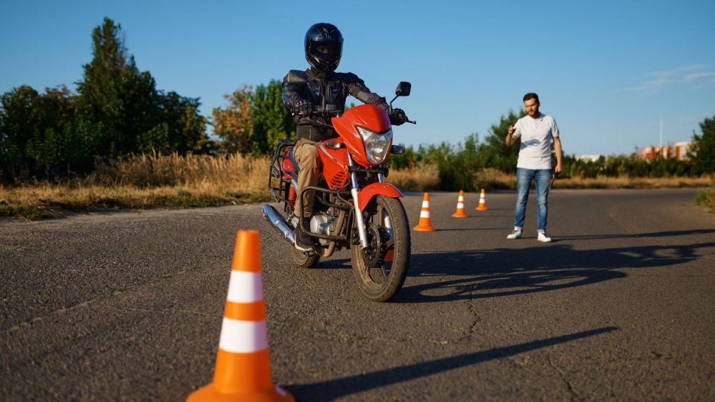 O que pode reprovar no exame de moto? Tudo o que você precisa saber!