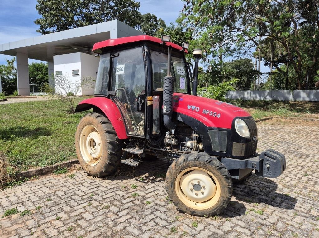 Leilão da Embrapa tem veículos, máquinas e equipamentos em Brasília